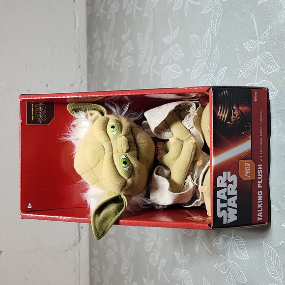 Disney Other - Star Wars The Force Awakens Yoda Talking Plushie